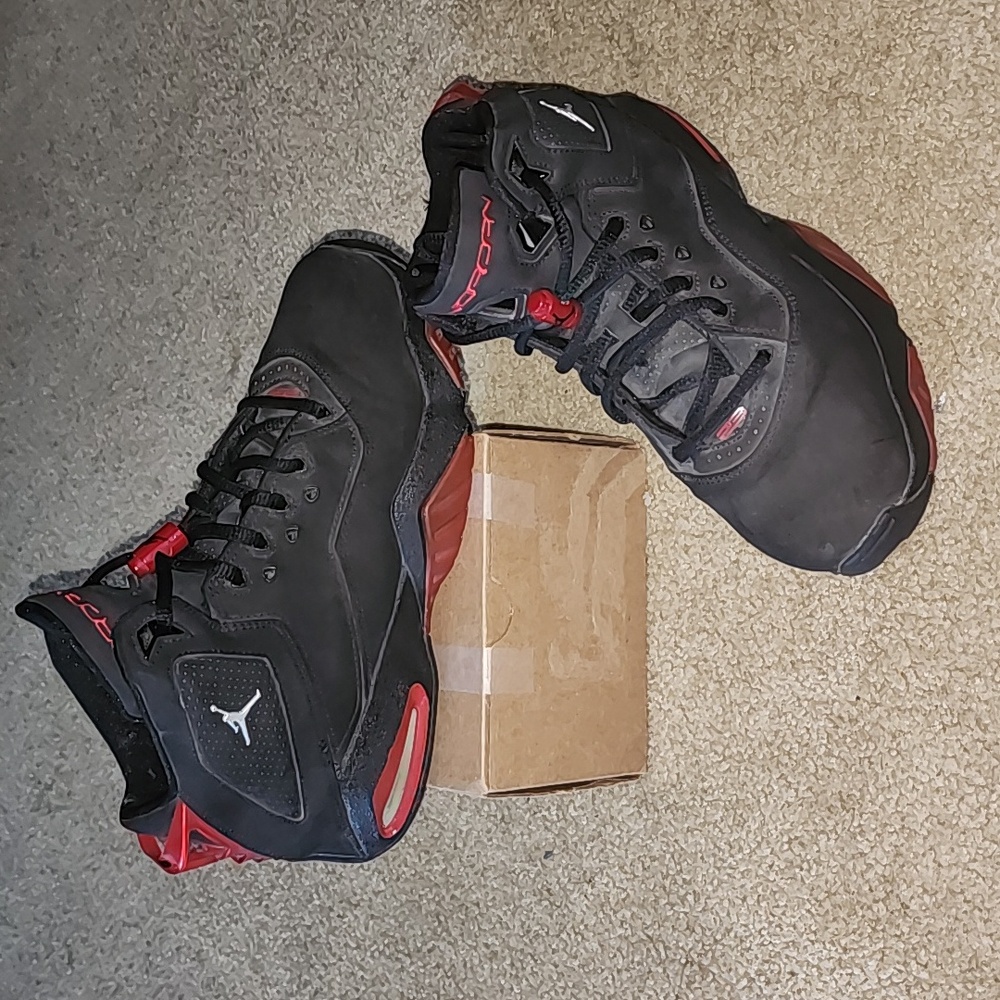 Air Jordan Nike shoes black red